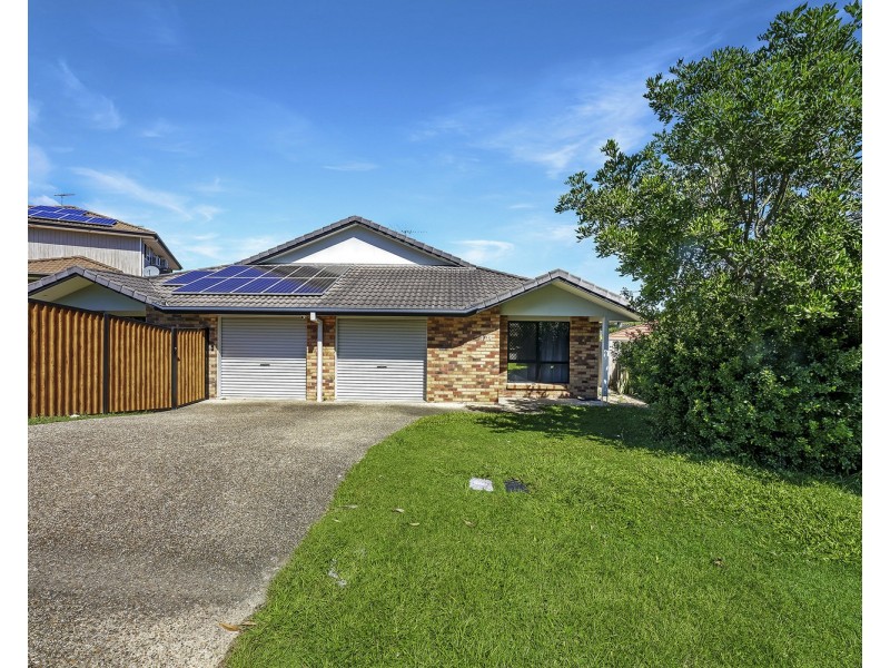 1/18 Armani Avenue, Pimpama QLD 4209