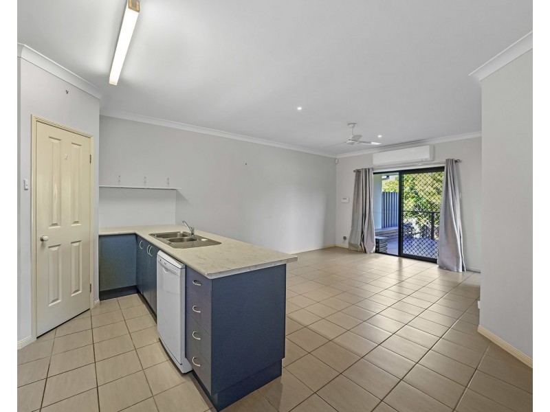 1/18 Armani Avenue, Pimpama QLD 4209