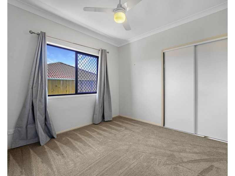 1/18 Armani Avenue, Pimpama QLD 4209