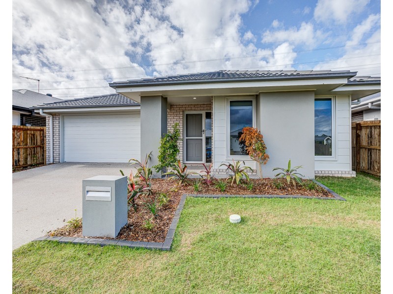 37 Sawmill Drive, Greenbank QLD 4124