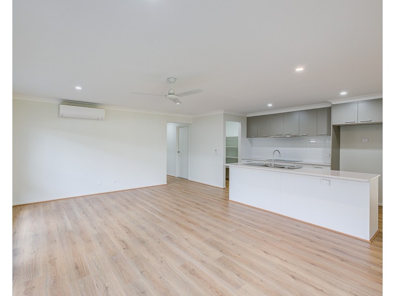 37 Sawmill Drive, Greenbank QLD 4124