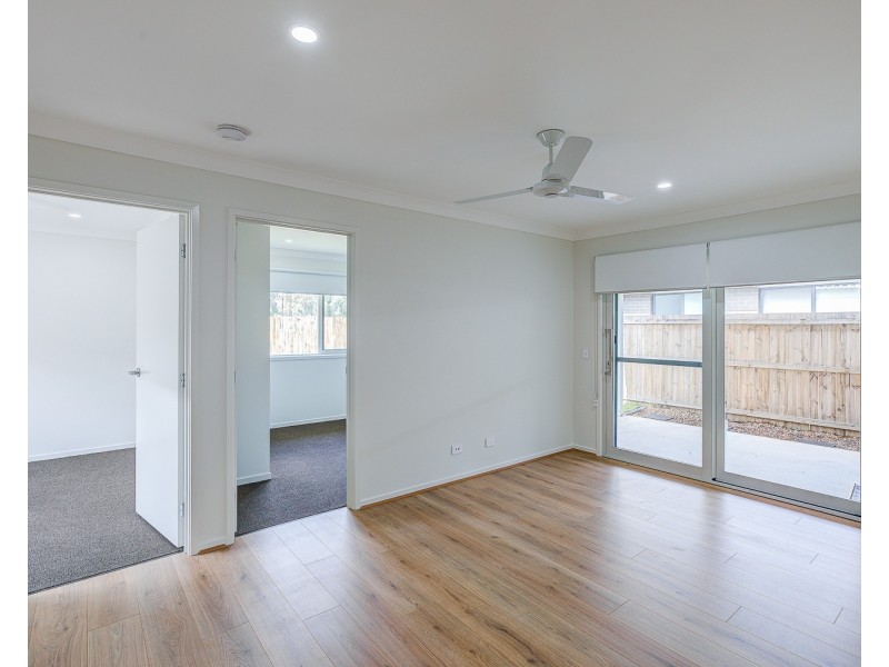 37 Sawmill Drive, Greenbank QLD 4124