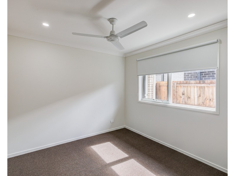 37 Sawmill Drive, Greenbank QLD 4124