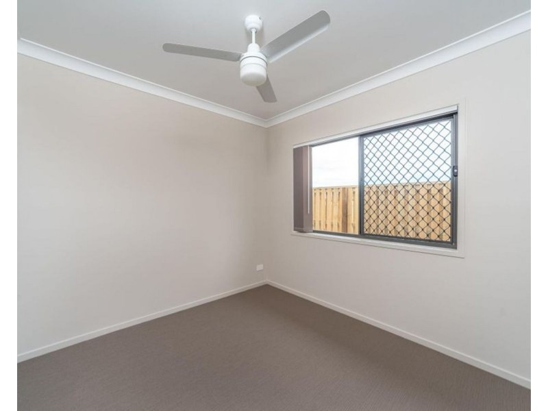 43 Flametree Circuit, Arundel QLD 4214