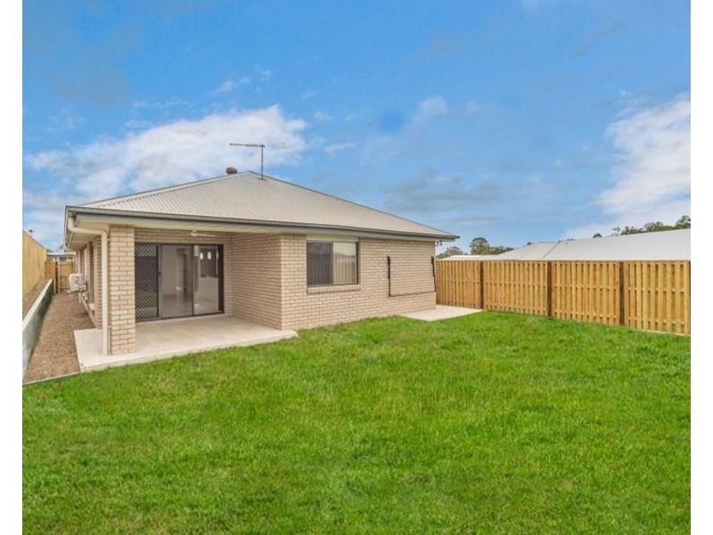 43 Flametree Circuit, Arundel QLD 4214