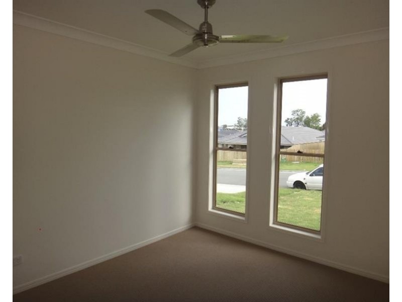 68 Damian Leeding Way, Upper Coomera QLD 4209
