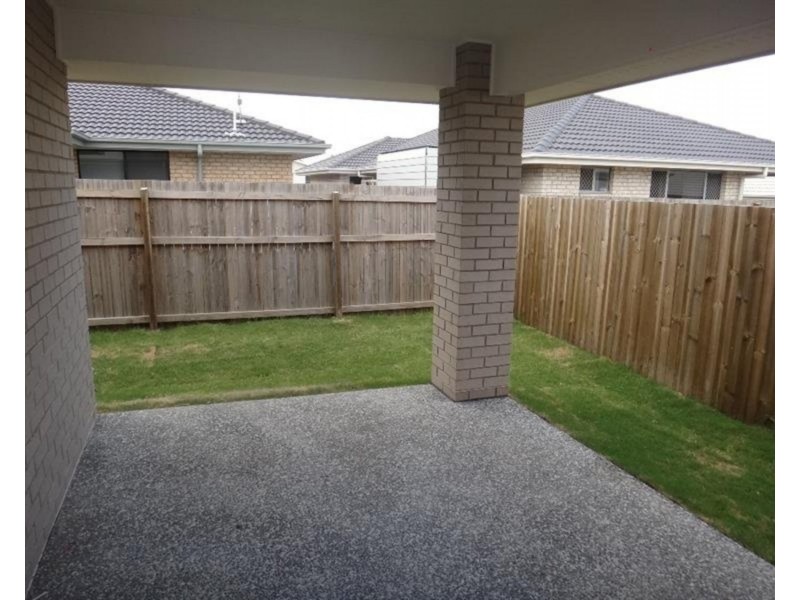 68 Damian Leeding Way, Upper Coomera QLD 4209