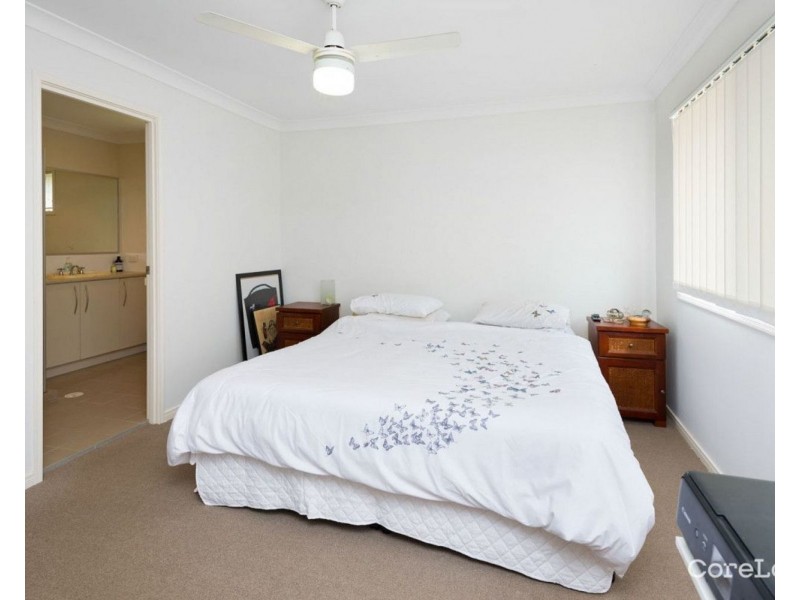 6 Peckham Court, Pacific Pines QLD 4211