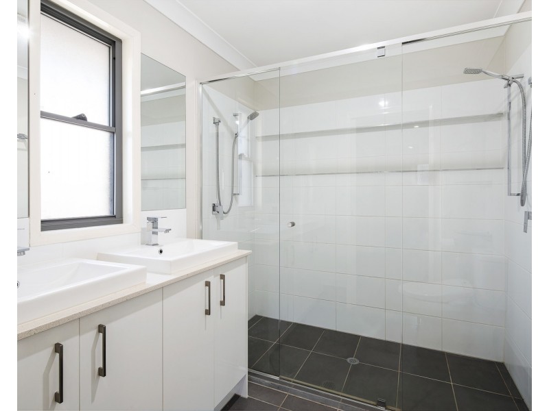 66 Edgeware Road, Pimpama QLD 4209