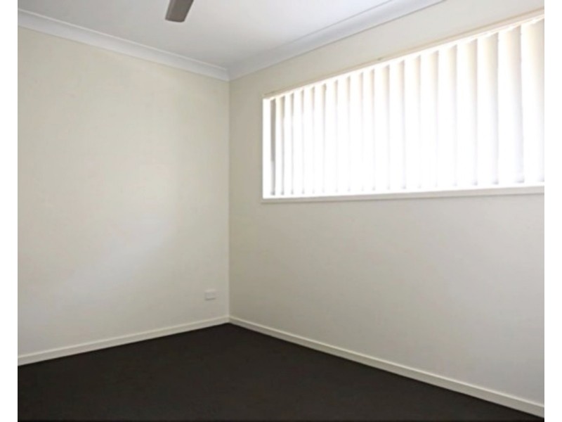 2/15 Casey Street, Pimpama QLD 4209