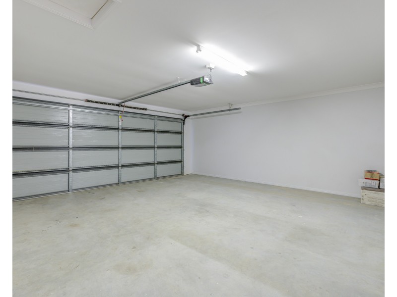 14 Sapphire Place, Pimpama QLD 4209