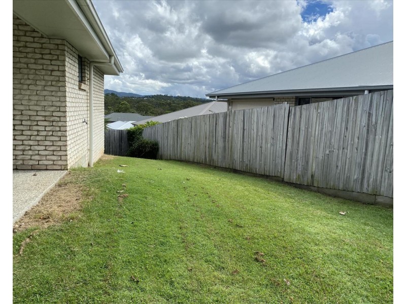 14 Sapphire Place, Pimpama QLD 4209