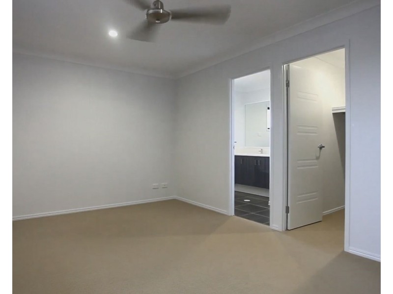 14 Sapphire Place, Pimpama QLD 4209