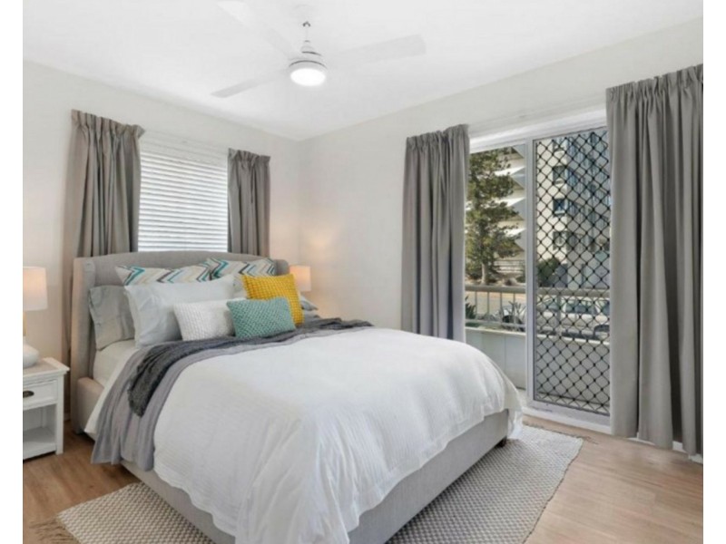 1/192 Ferny Avenue, Surfers Paradise QLD 4217