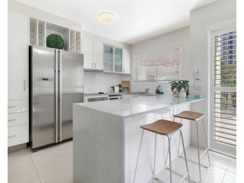 1/192 Ferny Avenue, Surfers Paradise QLD 4217