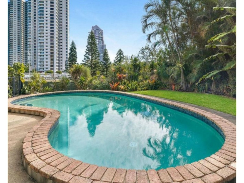 1/192 Ferny Avenue, Surfers Paradise QLD 4217