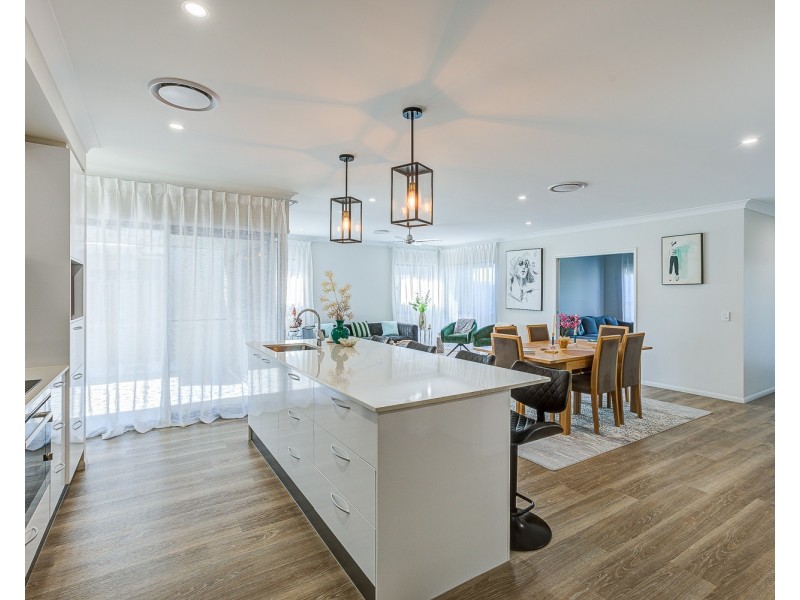 71 Great Sandy Circuit, Pimpama QLD 4209