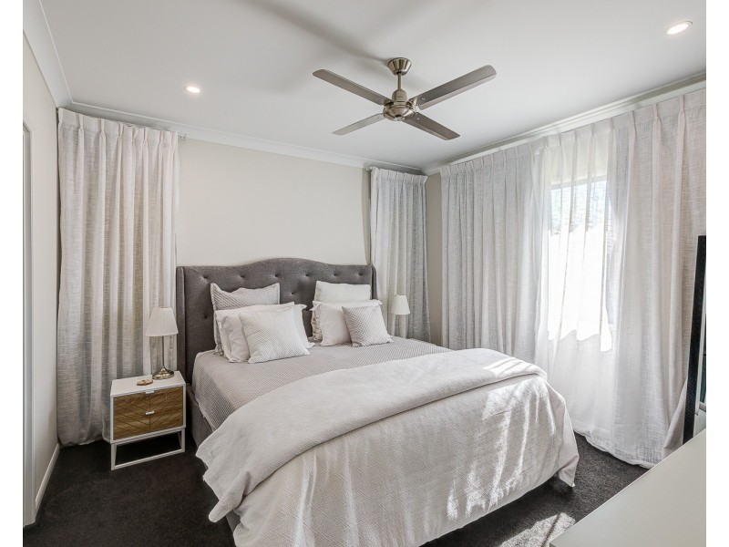71 Great Sandy Circuit, Pimpama QLD 4209