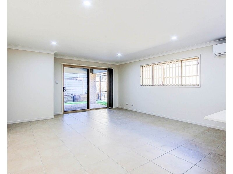 4  Clermont Street, Holmview QLD 4207