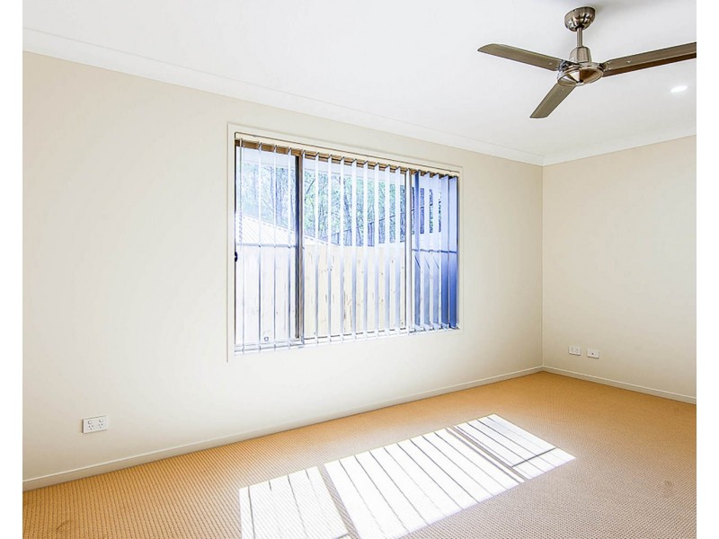 4  Clermont Street, Holmview QLD 4207