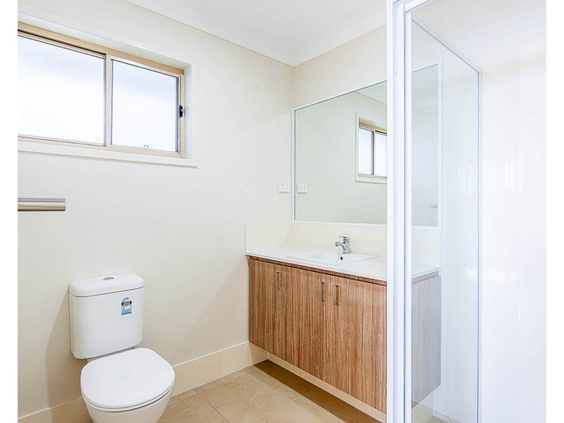 4  Clermont Street, Holmview QLD 4207