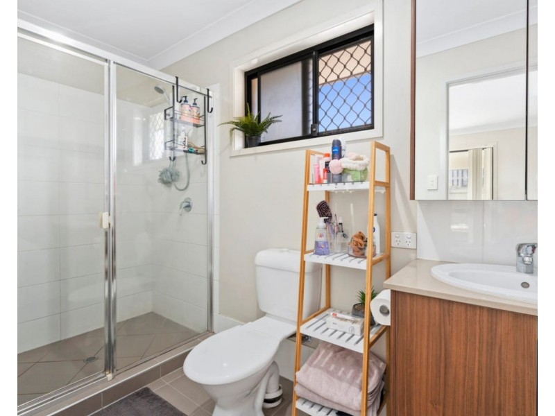 35 Ellenborough Avenue, Ormeau Hills QLD 4208