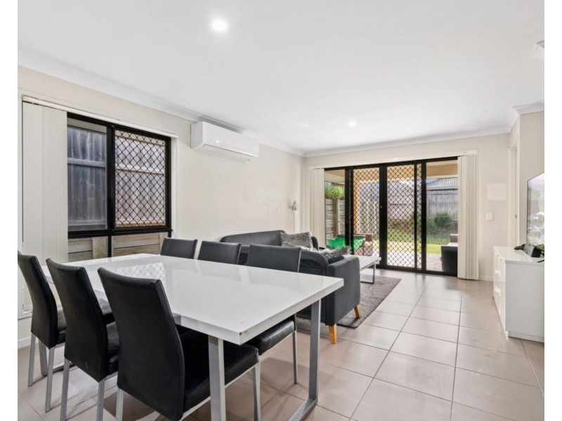 35 Ellenborough Avenue, Ormeau Hills QLD 4208