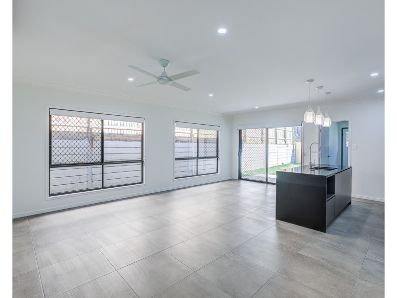 87 Dysart Drive, Holmview QLD 4207