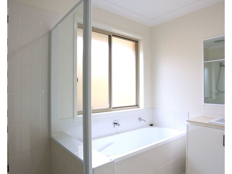 19 Woodrose Circuit, Pimpama QLD 4209