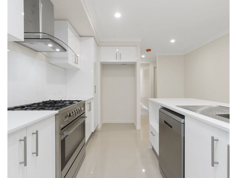 25 Sawmill Drive, Greenbank QLD 4124