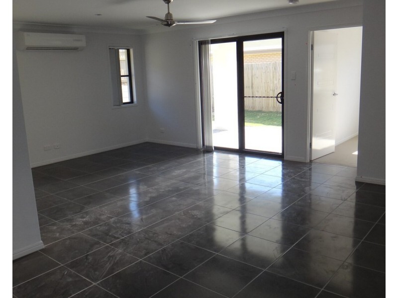 2/20 Alessandra Circuit, Coomera QLD 4209