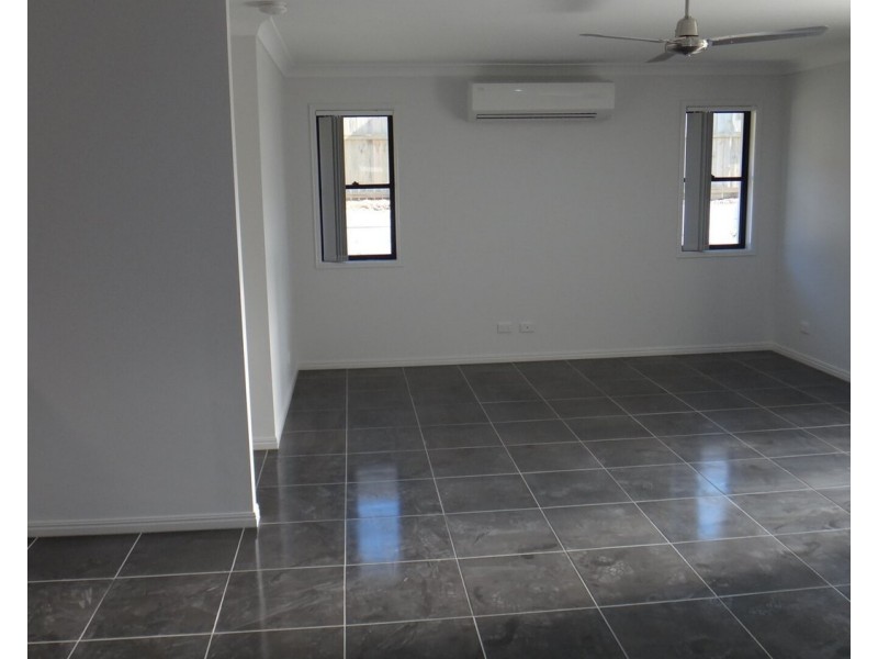 2/20 Alessandra Circuit, Coomera QLD 4209