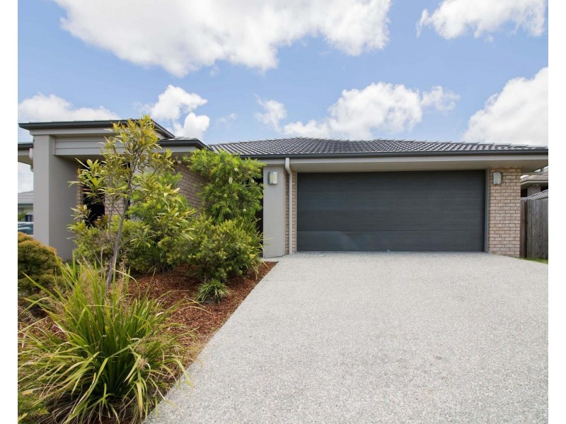 8 Alfred Raymond Hulse Drive, Upper Coomera QLD 4209