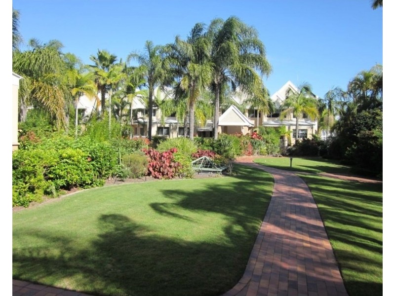 33/3 Marina Crescent, Hollywell QLD 4216