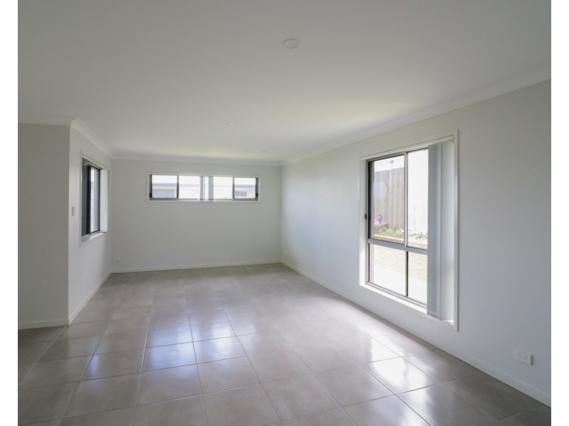 16 Greenwich Avenue, Pimpama QLD 4209
