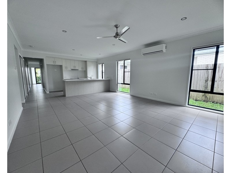 32 Tribecca Circuit, Coomera QLD 4209