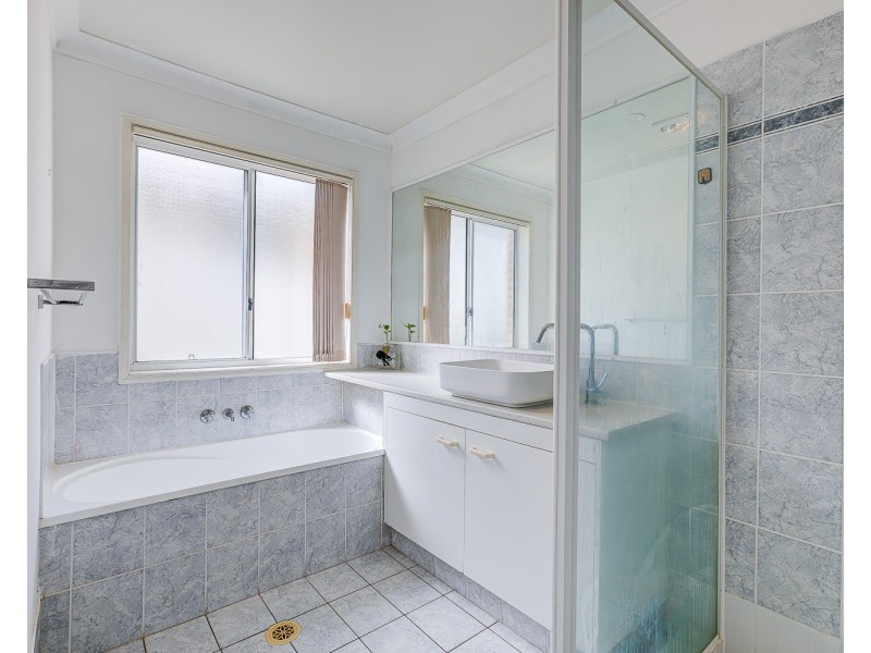 89 Pacific Pines Boulevard, Pacific Pines QLD 4211