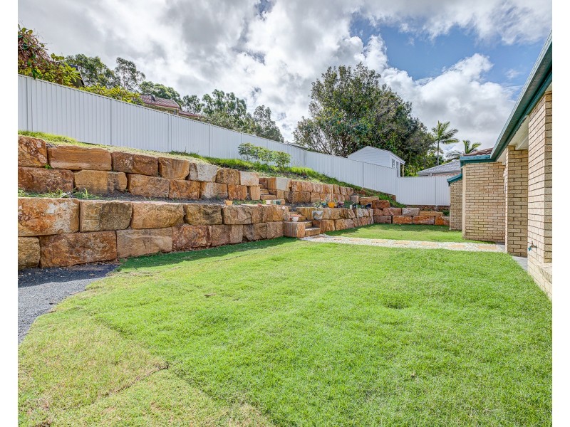 89 Pacific Pines Boulevard, Pacific Pines QLD 4211