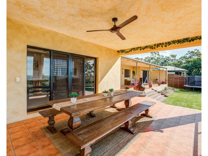 75 Highvale Drive, Helensvale QLD 4212