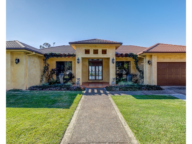 75 Highvale Drive, Helensvale QLD 4212