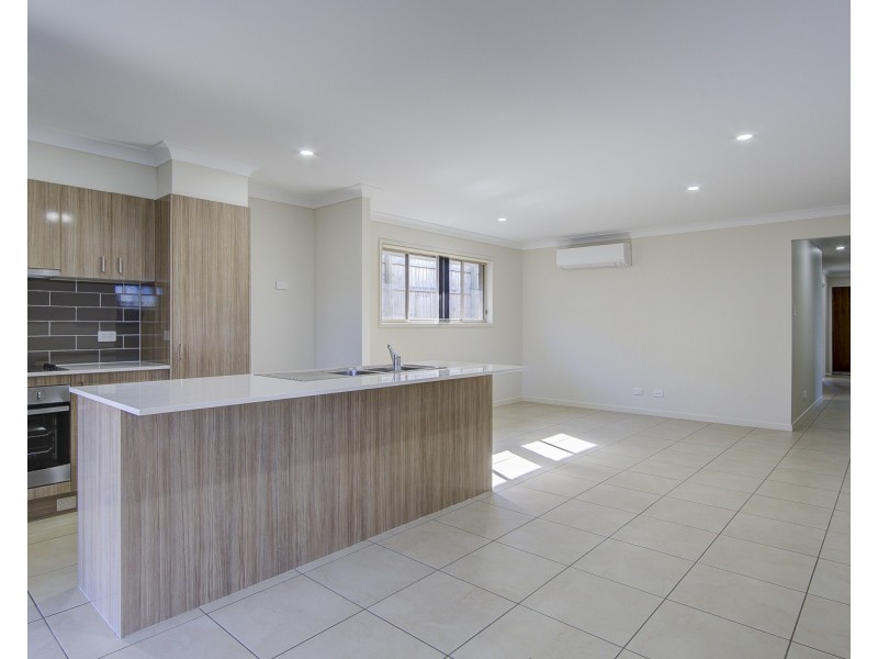 44 Brookfield Street, Pimpama QLD 4209