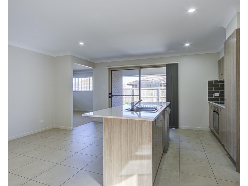 44 Brookfield Street, Pimpama QLD 4209