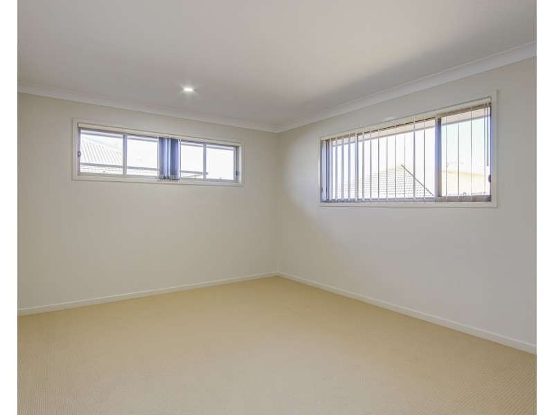 44 Brookfield Street, Pimpama QLD 4209