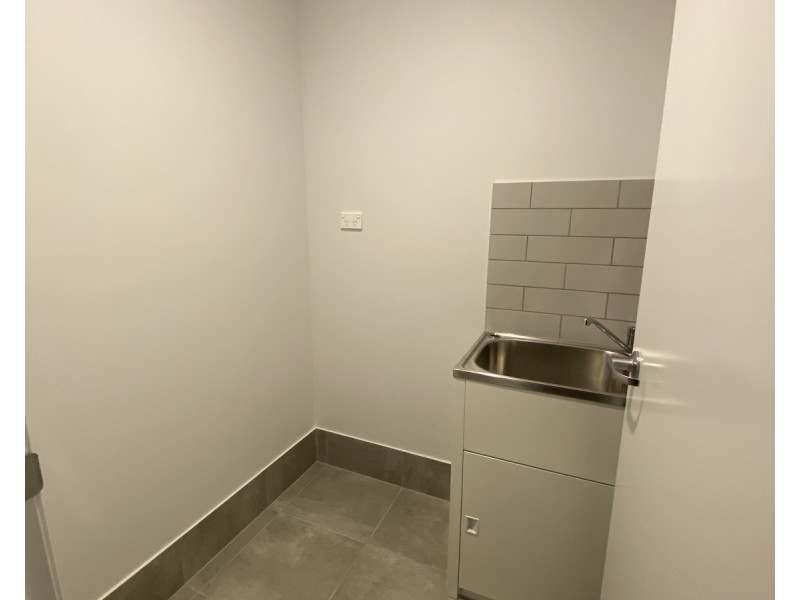 3 Sutherland Street, Gleneagle QLD 4285