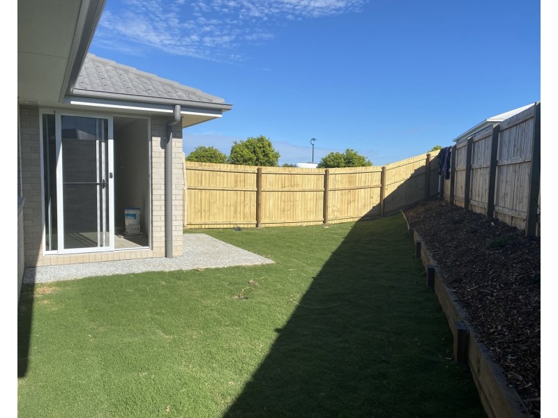 3 Sutherland Street, Gleneagle QLD 4285