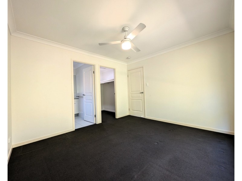 33 Bellagio Street, Coomera QLD 4209