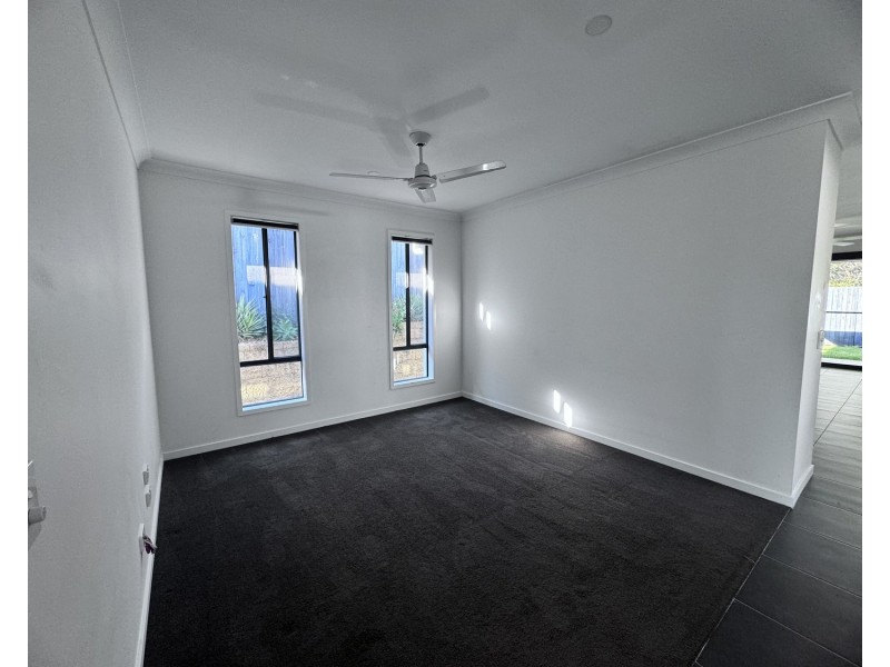 66 Mieka Crescent, Pimpama QLD 4209