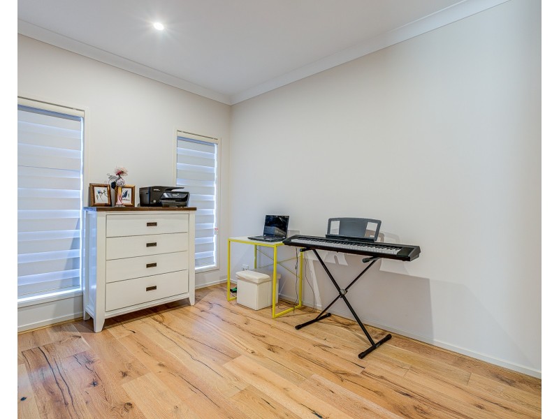 83 Great Sandy Circuit, Pimpama QLD 4209