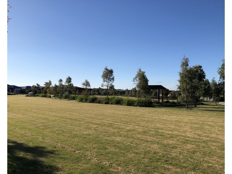 83 Great Sandy Circuit, Pimpama QLD 4209