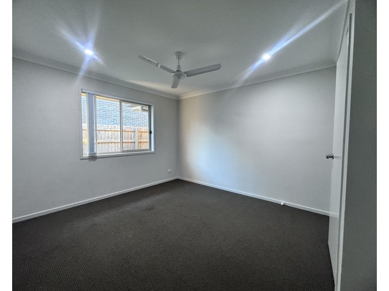 3 Maybush Way, Pimpama QLD 4209
